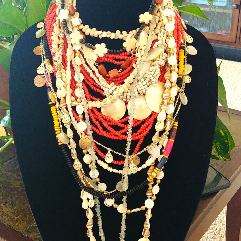 12 Pcs Vintage Shell And Bead Bundle